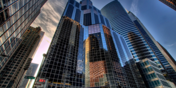 Features of life in the city of Chicago