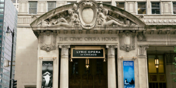 How Chicago Opera Developed and Its History