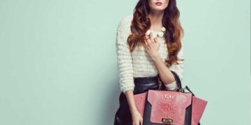 Elite brand handbags at attractive prices in the online boutique