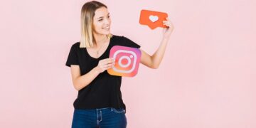 Top 10 websites to buy Instagram followers, likes and views in 2024
